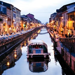 Milano City Centre Porta Romana Suite With Free Parking Garage - Newly Cozy 2 Bedrooms Apartment With 2 Bathrooms Living Room Fully Equipped Kitchen And Washing Machine Smart Tv - Subway Metro 3 Stops To Duomo